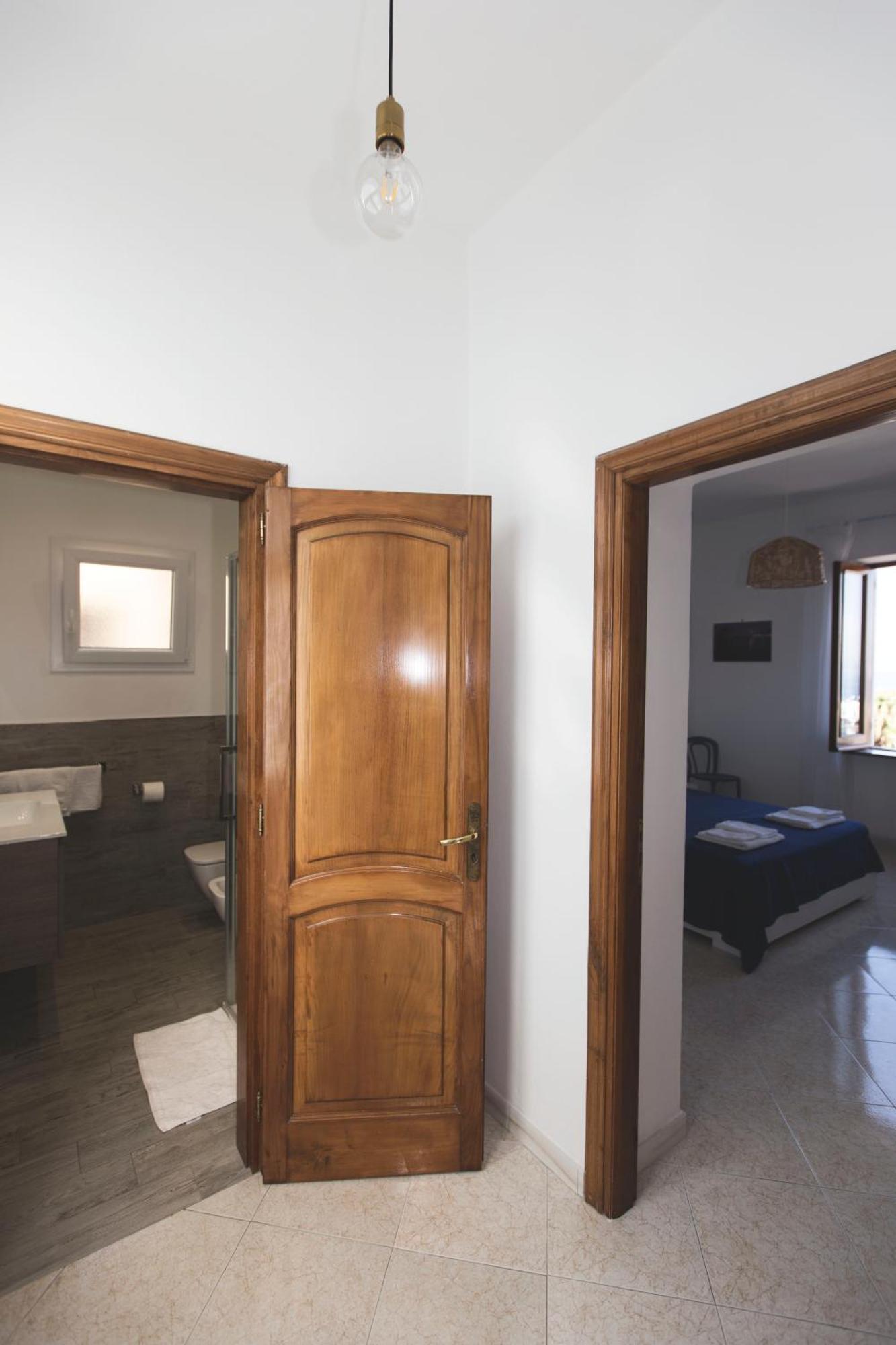 Brecchembe - Holiday Home In The Center Of Lacco Ameno Lacco Ameno  Exterior foto